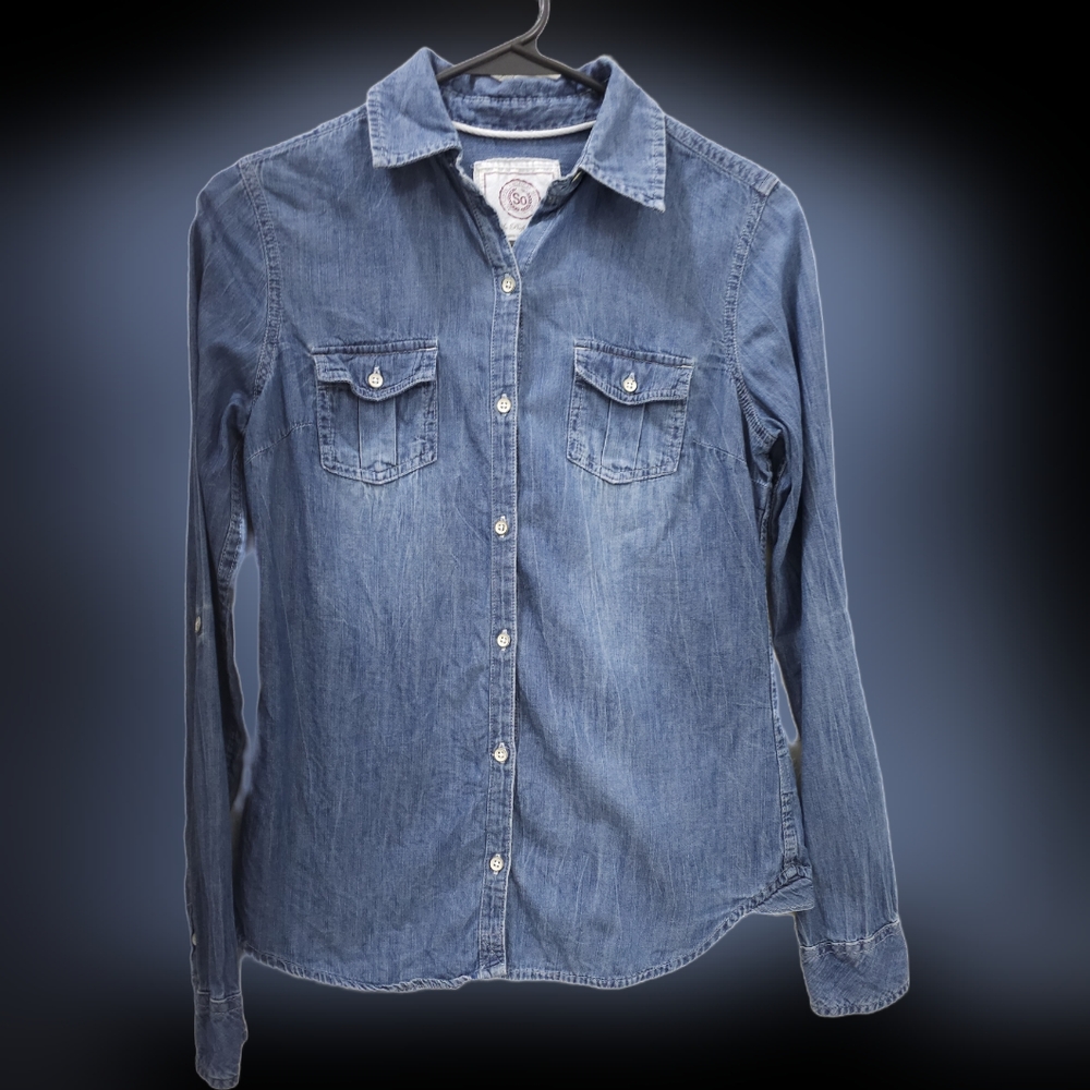 Denim long-sleeved button-down size S shirt